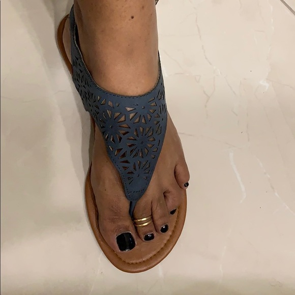 Sandals - Picture 3 of 3